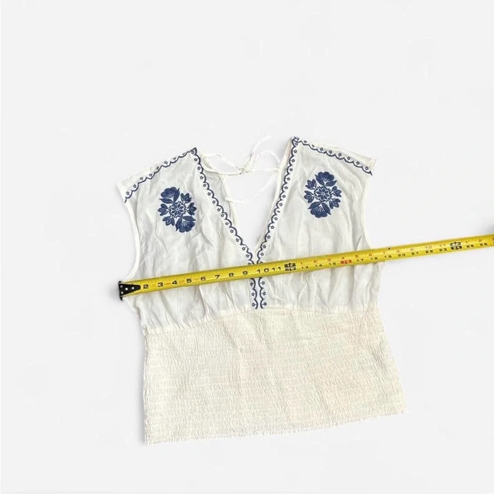 Old Navy Cream Blouse with Blue Floral Detail - Picture 3 of 5